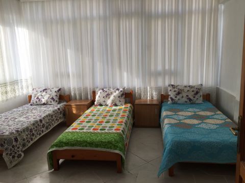 Apartment Daily Price: 250